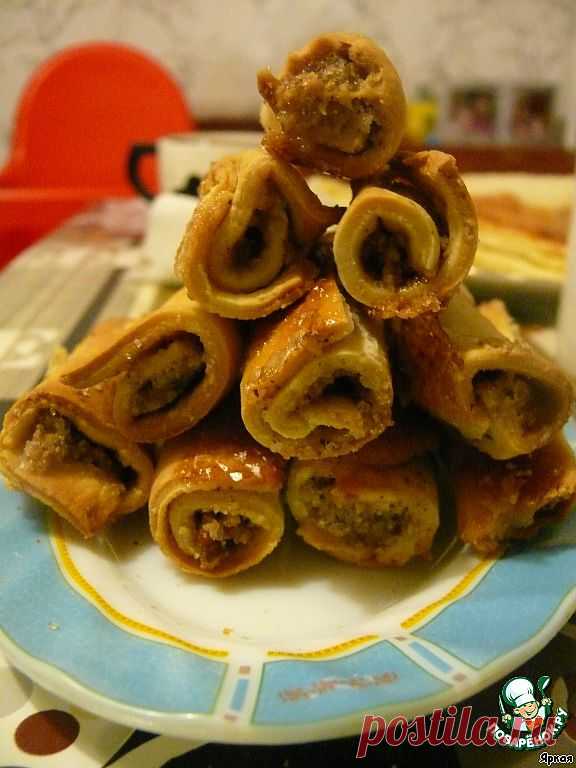 Бармак с грецкими орехами. Сладкое изделие, очень хорошо подойдет к чаю.