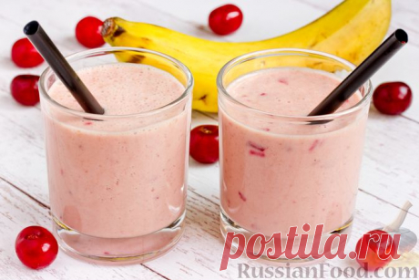 Рецепт: Смузи с вишней, кефиром и бананом на RussianFood.com