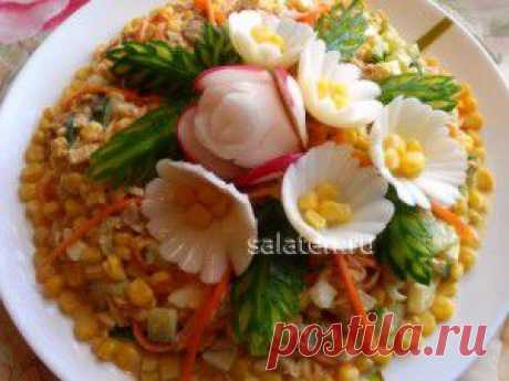 Вкусный и сочный салат из курицы с морковью по-корейски.