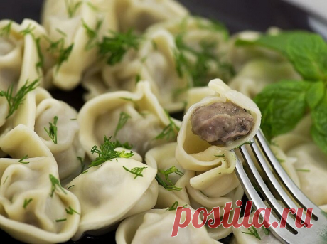 Спасибо снохе за подсказку. Пельмени теперь у меня очень сочные и вкусные, а тесто тонкое и эластичное | Кулинарный техникум | Яндекс Дзен