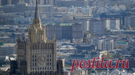 МИД России выразил протест временному поверенному в делах Чехии Ондржейке. Министерство иностранных дел России вызвало временного поверенного в делах Чехии Яна Ондржейку 17 октября, где выразило ему протест в ответ на демарш чешского дипведомства в связи с ударом по населённому пункту Гроза на Украине. Читать далее