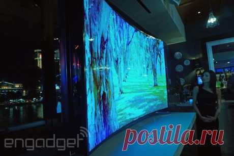 Samsung хвастается своей 85-дюймовый изогнутый телевизор с изгибом с нажатием кнопки (видео)