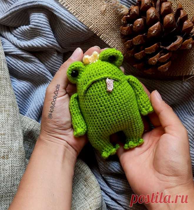 PDF Лягушонок Фериус крючком. FREE crochet pattern; Аmigurumi toy patterns. Амигуруми схемы и описания на русском. Вязаные игрушки и поделки своими руками #amimore - маленький лягушонок, лягушка.