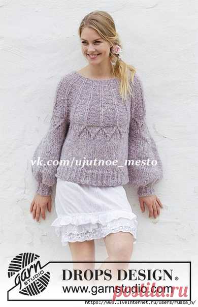Джемпер Fair Lily от Drops Design

Размеры: S - M - L - XL - XXL - XXXL 

Вам потребуется: пряжа DROPS BRUSHED ALPACA SILK от Garnstudio 125-125-125-150-150-175 г цвета 01, натуральный; пряжа DROPS AIR от Garnstudio 200-250-250-300-300-350 г цвета 15, сиреневый туман; чулочные и круговые спицы (40 + 60 или 80 см) № 8 мм; спицы № 7 мм для резинки. 

Плотность вязания: 11 п. х 15 р. лицевой гладью = 10 см х 10 см. 

Схема узора: см. схему A.1. 

Платочная вязка (вязание пово...