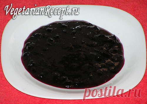 Черная смородина протертая с сахаром, проверенный рецепт с фото Черная смородина, протертая с сахаром - очень полезное витаминное сырое варенье. По этому рецепту может храниться и в тепле.