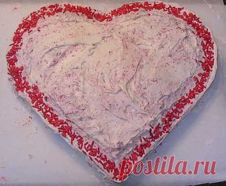Making a Heart Shaped Cake
