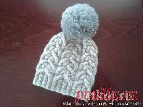 ВЯЖЕМ ШАПОЧКУ СПИЦАМИ ДВОЙНОЙ КОСОЙ

Пряжа: Alize Angora Gold, 550m/100gr, в три нити.
Спицы: номер 4 резинка, номер 4,5 узор.
Расход: примерно 100гр.
Показать полностью…