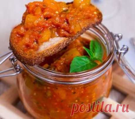 Рецепт консервации вкуснейшего овощного салата с чесноком