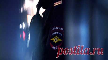 В Ростовской области пропала шестилетняя девочка. Полицейские ищут шестилетнюю девочку, которая, предположительно, ушла с детской площадки в городе Шахты Ростовской области с неизвестным мужчиной. Читать далее