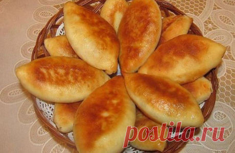 Запись на стене Пирожки &quot; как пух&quot; (с печенью и картофелем)Понадобится :500 гр муки200 гр сметаны2 яйца2 ст.л.сахара2 ст.л. растительного масла1 пачка сухих дрожжейрастительное масло для  жаркиНачинка: картофель - 1 кг, и печень - 500 грамм, 1 - 2 луковицы. Сварить картофе..