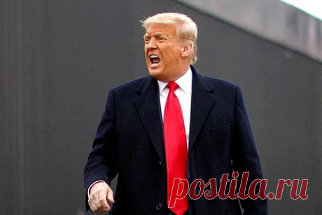Всплыла стенограмма с признанием Трампа в хранении секретных документов. Телеканал CNN сообщил, что получил стенограмму разговора экс-президента США Дональда Трампа, в котором он признался в хранении секретного документа. Он сказал, что будучи президентом мог рассекретить эту информацию, но теперь уже такой возможности нет. Документ касался возможных планов нападения США на Иран.