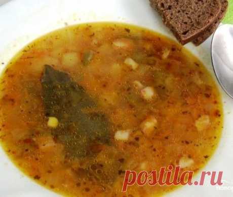 Суп с копченым мясом.