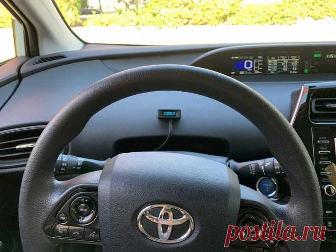 OBD-сканер на базе Arduino Мастер сделавший этот сканер владелец автомобиля Toyota Prius. Это гибридный автомобиль и на его приборной панели отсутствуют некоторые привычные приборы, например, тахометр или датчик температуры охлаждающей жидкости. Также интересно узнать о текущем расходе топлива или рассчитать среднее