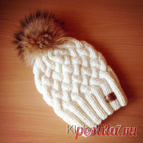 Зимняя шапочка с узором «Плетенка» | Клубок