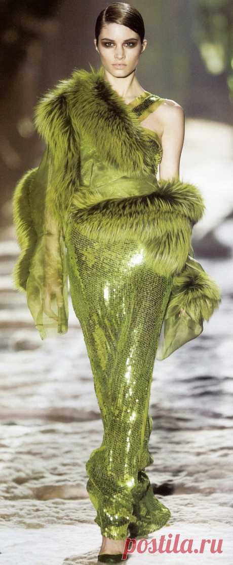 Найдено на сайте lexeecouture.tumblr.com.