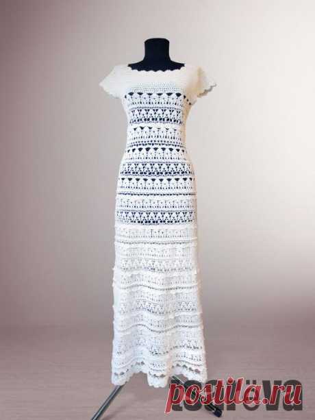 Crochet dress Monique. Handmade white maxi women wedding or evening bohemian organic cotton crochet dress. Free shipping. Made to order. Crochet dress Monique. Handmade white maxi women wedding or evening bohemian organic cotton crochet dress with buttons. Made to order. Free shipping.  It can be repeat in any size or color palette.  Dont worry about whether the product will sit on the figure without fitting. I created the authors