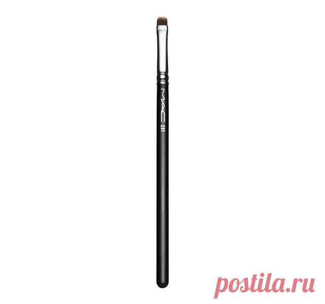 Кисть 231 Synthetic Small Shader Brush Плоская небольшая кисть №231 обеспечивает профессиональное нанесение и растушевку всех видов текстур. Синтетический густой ворс.