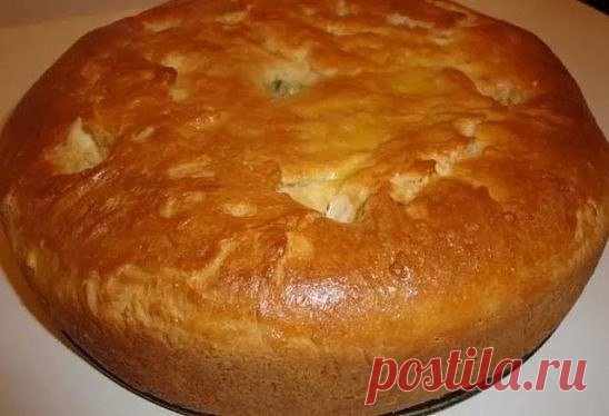 Удачное Тесто для любого пирога

Ингредиенты:
3,5 стакана муки,
1 стакан кефира,
200 гр. маргарина,
1 яйцо,
сода - 1 ч. ложка,
яйцо для смазки верха пирога.

Способ приготовления:
Маргарин натереть на терке, добавить яйцо, соду, кефир, муку. Вымесить тесто и положить в холодильник примерно на 1 час.
Затем раскатываем пласт, складываем вдвое, раскатываем, еще раз вдвое (наподобие слоеного).
Выкладываем начинку: мясной фарш + картошка, либо любые сладкие начинки, все зависит...