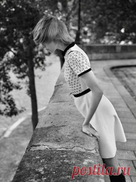 Эди Кэмпбелл (Edie Campbell) в фотосессии Аласдера Маклеллана (Alasdair McLellan) для журнала Vogue Paris (сентябрь 2014)