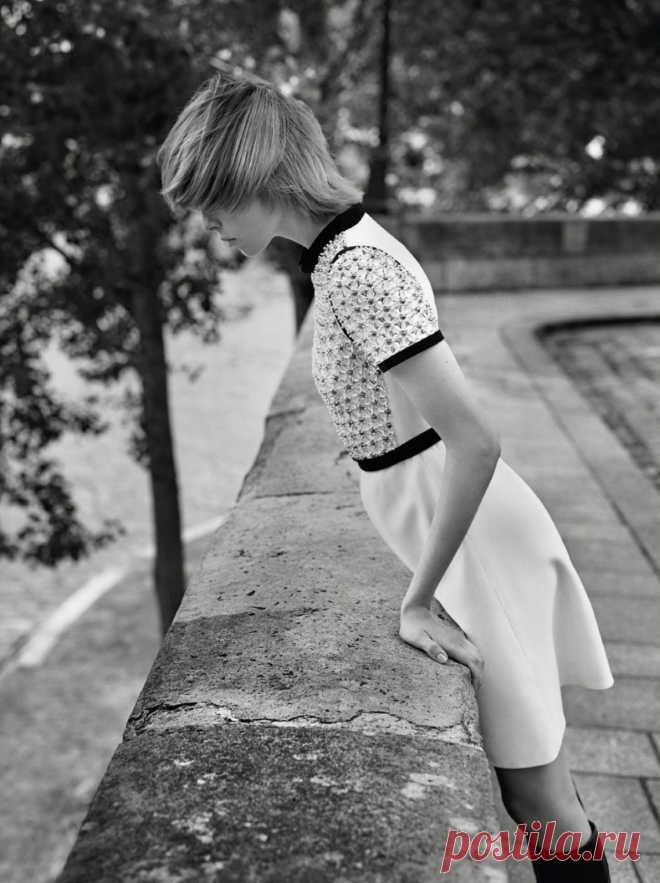 Эди Кэмпбелл (Edie Campbell) в фотосессии Аласдера Маклеллана (Alasdair McLellan) для журнала Vogue Paris (сентябрь 2014)