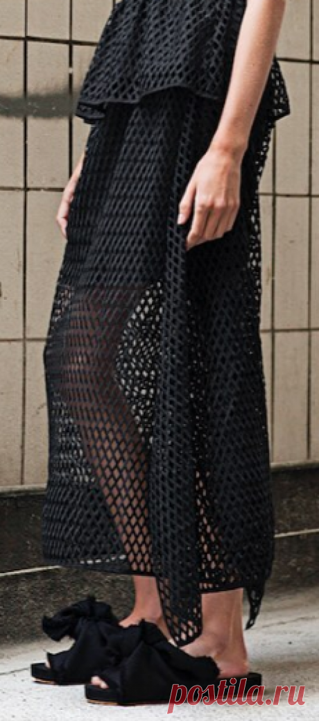 Designers Remix в Instagram: «Caught up in backyards beauties #designersremixss17 #lucieskirt #angelvalley #hidden #backyard #losangeles #fishnet #skirt #designersremix…» • Instagram