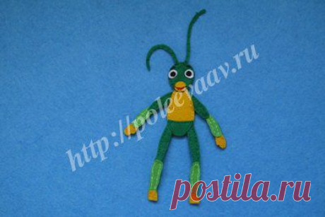 Пальчиковые игрушки из фетра. Кузнечик Кузя.