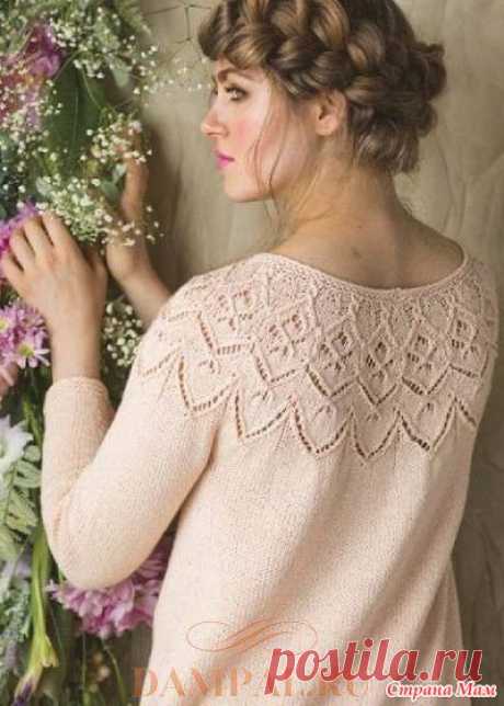 Пуловер «Целозия» Вязаный пуловер с ажурной круглой кокеткой украшен по низу интересной каймой, рисунок которой можно использовать в других моделях.  Размеры:
