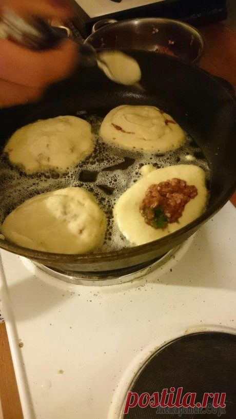 Ленивые/Сегодня на курсах сбацали рецепт для так сказать ленивых)))))))))))) Если я кого повторяю-прошу извинить,но сама этим рецептом пользуюсь давно,особенно когда на даче и посуды неохота пачкать.Придуман на ходу,когда хотелось чего то а чего не знаю))))))))))))