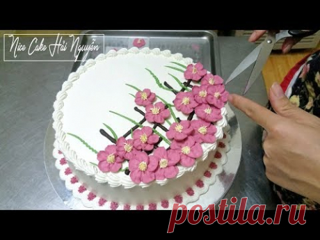 Bánh Sinh Nhật Trang Trí Hoa Đào - Đơn Giản Và Dễ Làm