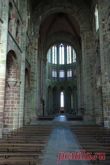 Photo: Abbey of Mont Saint-Michel - France. The island was originally known as Mont-Tombe (Tomb on the hill)...  |  Pinterest • Всемирный каталог идей