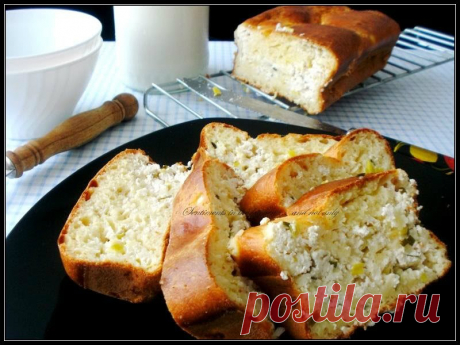 Млечен лучник или грузинска Мобрацула с извара и сирене грузинска кухня, солен кекс, пити, сирене