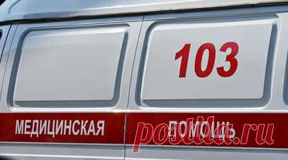 Пять человек погибли при столкновении КамАЗа и трёх легковушек под Оренбургом. Трое взрослых и двое детей погибли в результате столкновения КамАЗа и трёх легковых автомобилей на границе Соль-Илецкого городского округа и Оренбургского района. Об этом сообщило МВД России. Читать далее