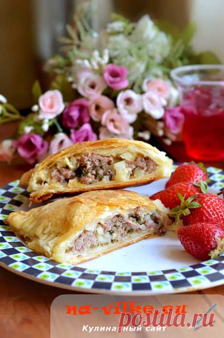 Слоеный пирог кубете с мясом и картофелем – рецепт с фото