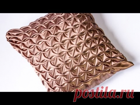 DIY Decorating ideas | Smocked Pillow Cover design | HandiWorks #109