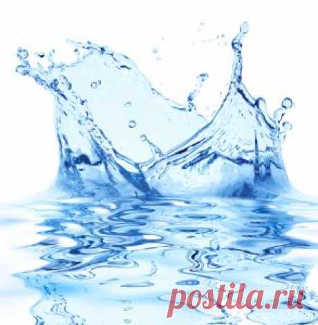 Талая вода | vita-jizn.net
Талая вода обладает целебными свойствами. 4 правила, которые нужно соблюдать при замораживании воды и 5 способов ее получения, обеспечивающих пользу талой воды.
Она освобождается от газов, солей и вредных примесей, но только в том случае, если талая вода правильно приготовлена.