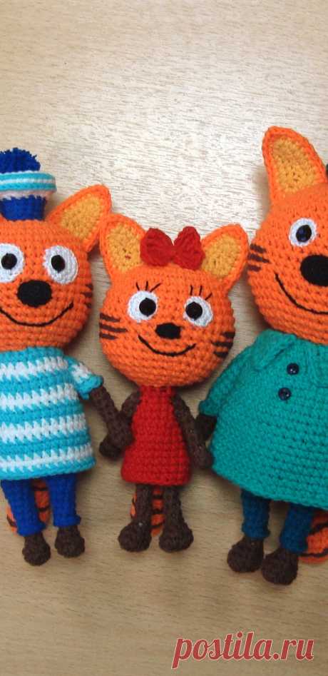 PDF Три кота крючком. FREE crochet pattern; Аmigurumi animal patterns. Амигуруми схемы и описания на русском. Вязаные игрушки и поделки своими руками #amimore - котик из детского мультфильма Три кота, кот, кошечка, кошка, котенок.
