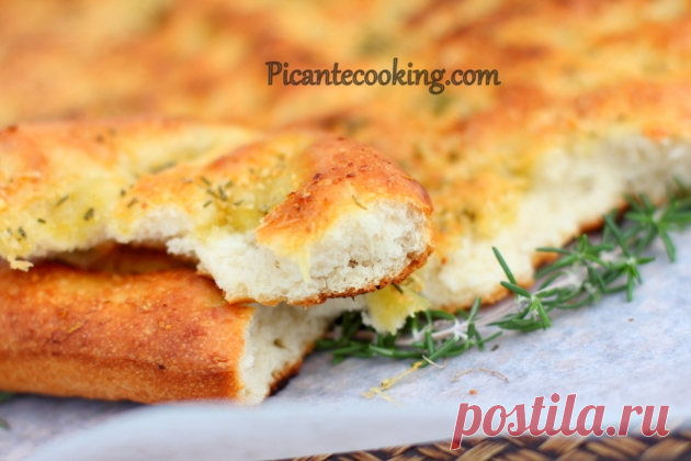 Фокачча з часником і розмарином (Focaccia con aglio e rosmarino) | Picantecooking