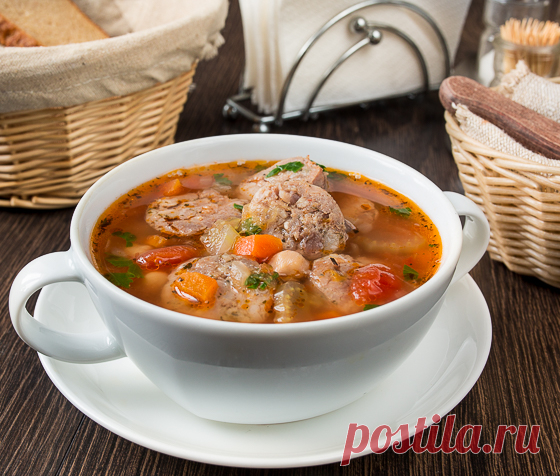 Суп с деревенскими колбасками и нутом | Вкусный блог - рецепты под настроение