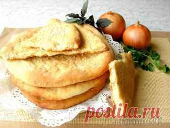 Луковые лепешки на минеральной воде (постные) Луковые лепешки постные на минеральной воде удивят вас простотой приготовления и потрясающим вкусом. Рецепт таких лепешек достоин и праздничного стола, несмотря на то, что совершенно постный. Тесто др...