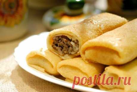 Блинчики с мясом | Журнал "MY HOME LIFE" Ингредиенты: мясо 500 г 150 г муки 2 яйца сметана молоко соль лук смалец Приготовление: Мясо сварить до готовности, перекрутить через мясорубку или мелко порубить, добавить 2 столовые ложки сметаны, половину бульона, получившегося при варке мяса и тушить до готовности...