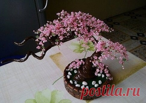Делаем сакуру из бисера