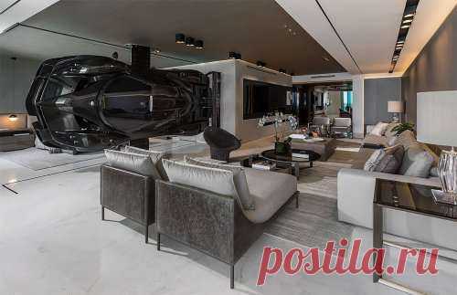 Суперкар Pagani Zonda R стоимостью 1,5 млн долларов превратили в деталь интерьера (9 фото) . Тут забавно !!!