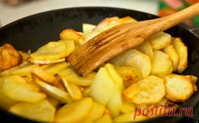 Простой ингредиент, который изменит вкус жареной картошки до неузнаваемости | Причем в лучшую сторону | КУЛИНАРНЫЙ ТЕХНИКУМ | Пульс Mail.ru