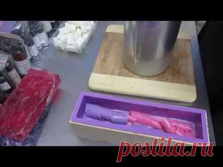 Melt and Pour Soap, Japanese Honeysuckle