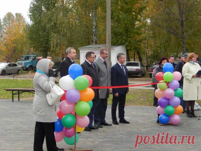 Открытие сквера на ул. Урицкого. 1 октября 2014г.