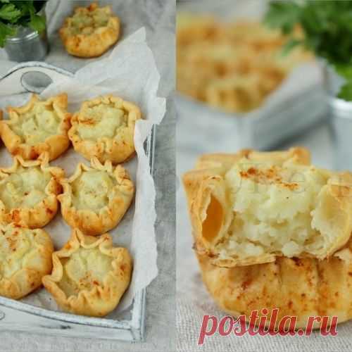 ПИРОЖКИ С КАРТОФЕЛЬНЫМ ПЮРЕ