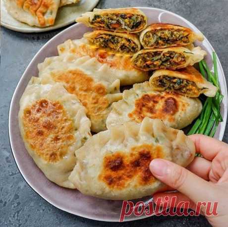 ​Пирожки с зеленым луком