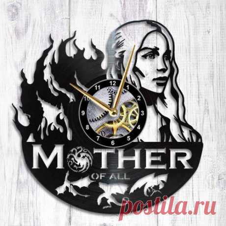 Game of Thrones Clock mother of dragons Daenerys Targaryen