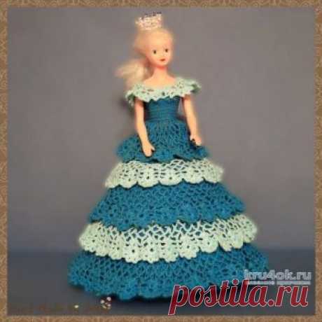 Платье для Барби с оборками. Работа Alise Crochet Календари: Танцуем котильон - Мисс Ноябрь 1992 Для куклы: Barbie, Барби старого образца Описание: Шикарное платье в ярких осенних цветах с пышными кружевными