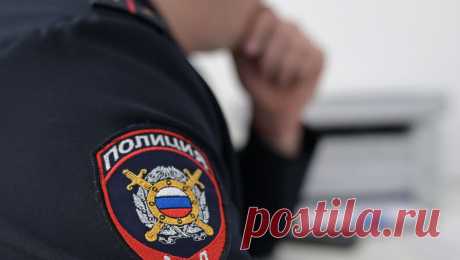 Подозреваемый в хищении 153 млн рублей у ФСБ бизнесмен скрылся от следствия. Подозреваемый в организации хищения 153 млн рублей у ФСБ бизнесмен Алексей Ковальчук скрылся от следствия. Об этом сообщает ТАСС со ссылкой на материалы суда. По информации агентства, мужчина объявлен в международный розыск. Другие детали ...